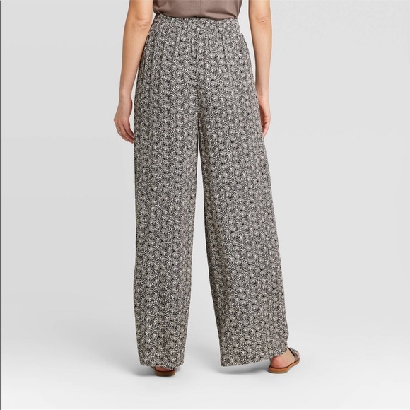 Knox Rose Women's Mid-Rise Wide Leg Pants - Picture 3 of 8